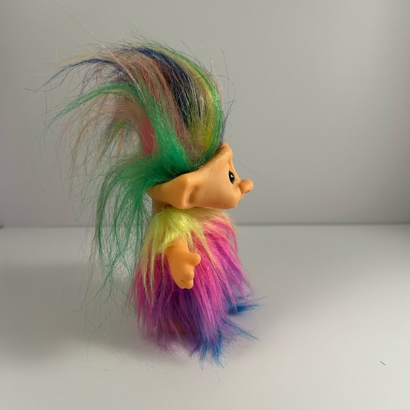 Trolls Doll with Multicolor Hair - Picture 5 of 6